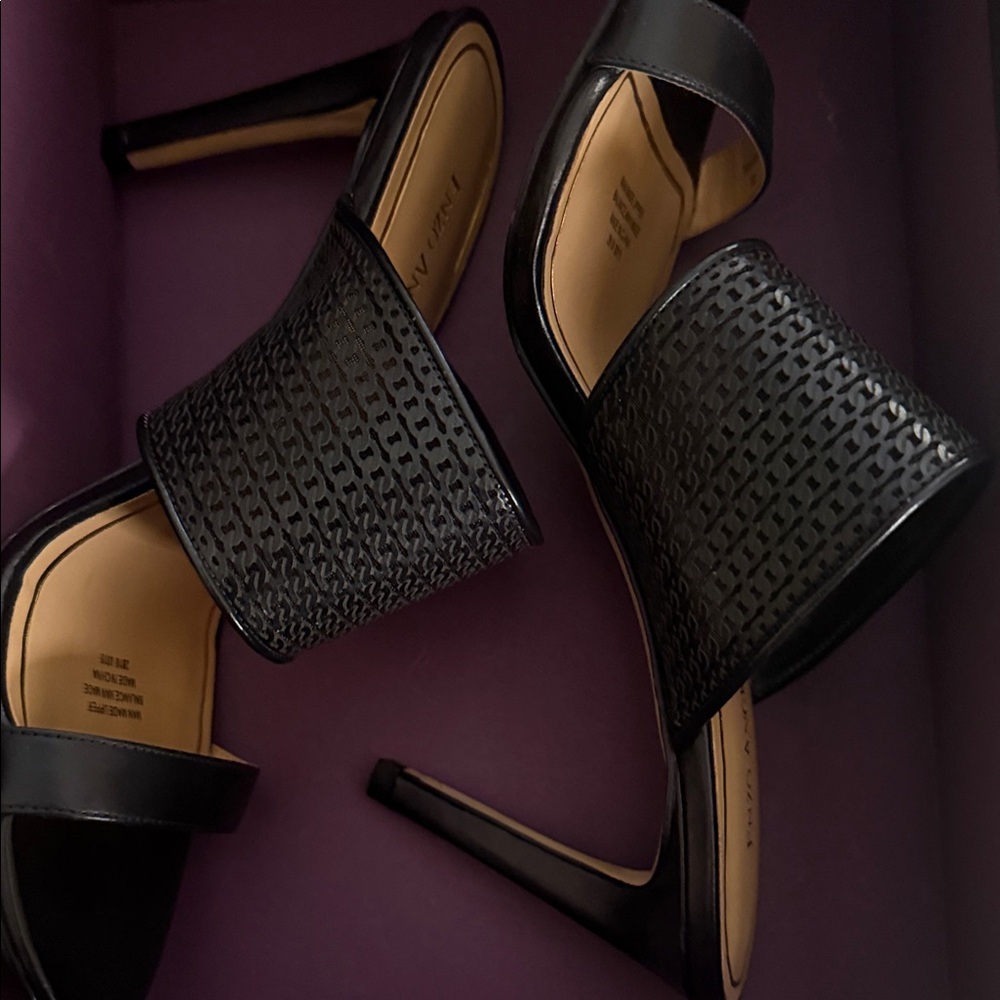 Enzo Angiolini Black Textured Heels